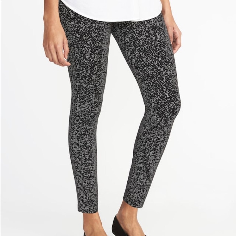 Brand new, never worn, OLD NAVY leggings